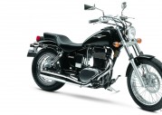 Suzuki Boulevard S40